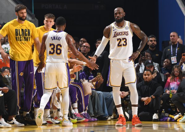 配资门户服务网站 魔术师：詹姆斯率队3-0&还有四名队友得分上双 湖人现在信心满满